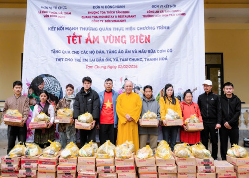 Ban Trị sự Phật giáo tỉnh cùng các đơn vị thăm, tặng quà tết đến bà con vùng biên giới